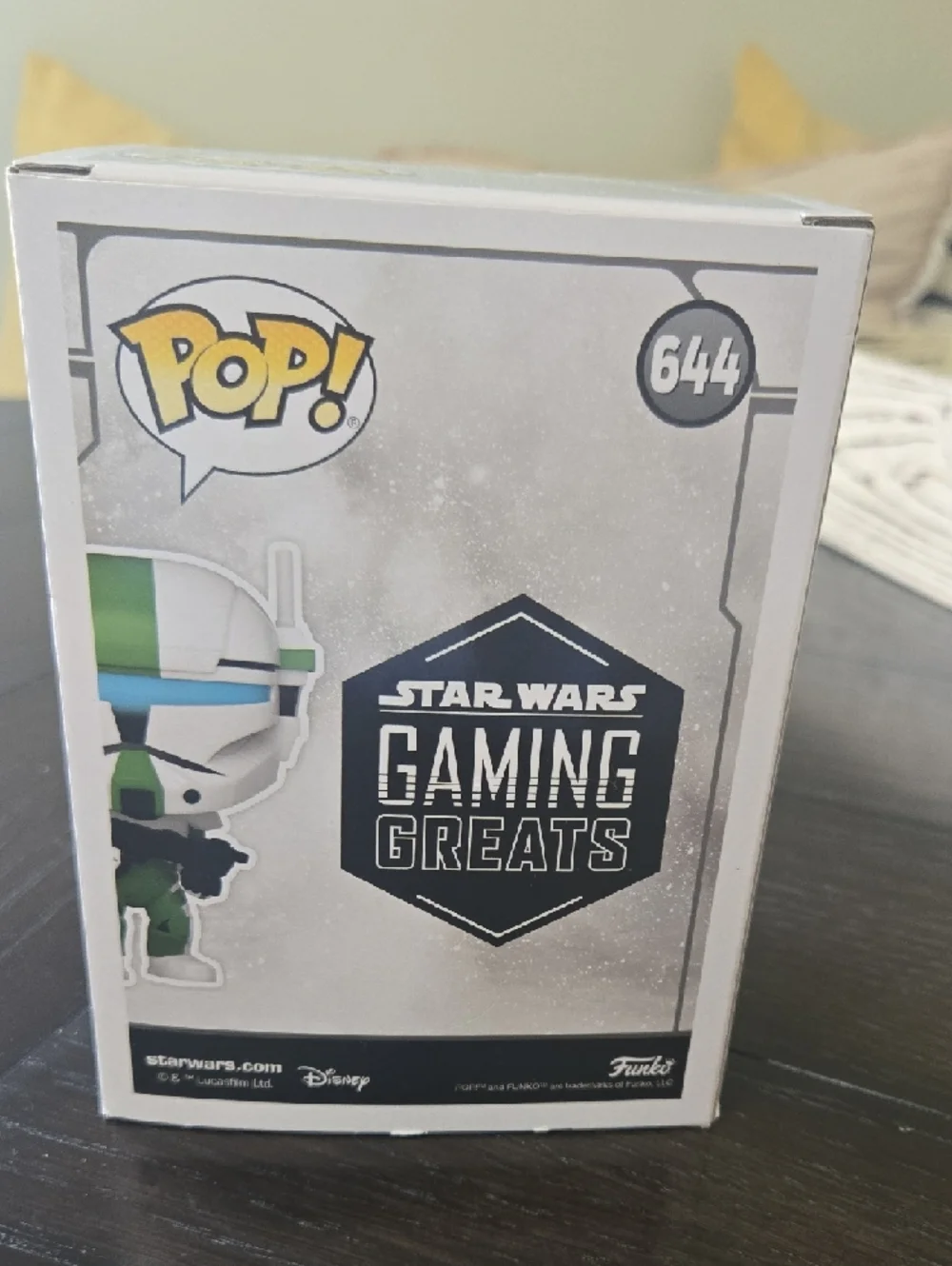 Funko Pop! Star Wars Fixer Vinyl Figure - White, Green & Blue - Picture 3 of 5